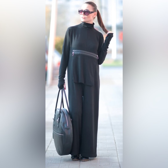 EUG JUMPSUIT - Picture 1 of 12